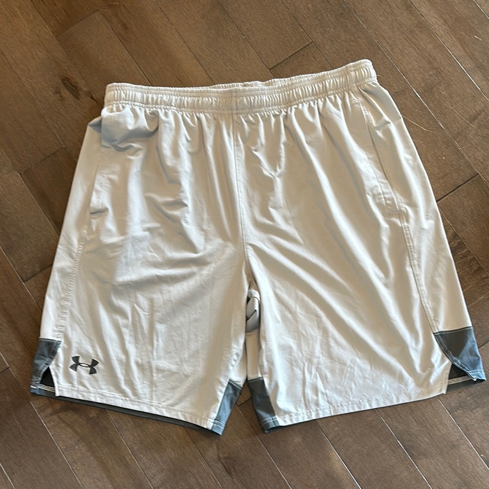 Under Armour Men's White Shorts